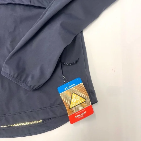 Women's Columbia Canyon Meadows Jacket, Womens Size M - in Black (New) - Picture 2 of 7